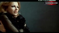 56. Anita Sanders Nude Breasts – Nerosubianco