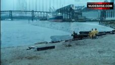 23. Sarah Lind Naked Ass – Personal Effects