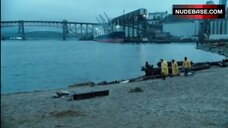 45. Sarah Lind Naked Ass – Personal Effects