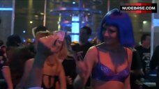 67. Helen Hunt Sexy Waitress – Pay It Forward