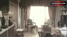 1. Nadiuska Nude Dancing – Suave, Carino, Muy Suave