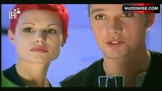 89. Hannah Herzsprung Snake Body-Art on Breasts – Aus Heiterem Himmel