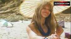 56. Rachel Feary Full Naked on Beach – Maslin Beach