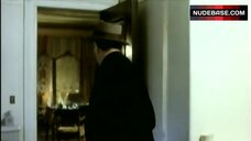 78. Nude Cheryl "Rainbeaux" Smith Gets Out of Bed – Farewell My Lovely