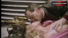 56. Africa Pratt Tits Scene – El Gran Secreto