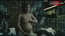 6. Pregnant Claire-Hope Ashitey Shows Boobs – Children Of Men