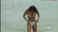 4. Brooke Burke Charvet in Hot Bikini – E! Wild On...
