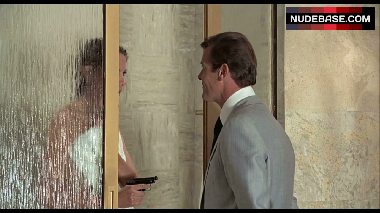 Maud Adams Nude Silhouette – The Man With The Golden Gun (0:53) |  NudeBase.com