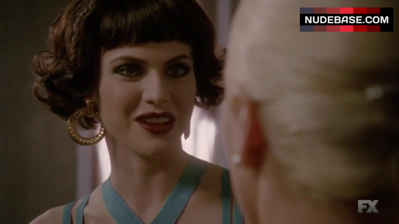 Alexandra Daddario Lesbian Kiss – American Horror Story (1:44) |  NudeBase.com