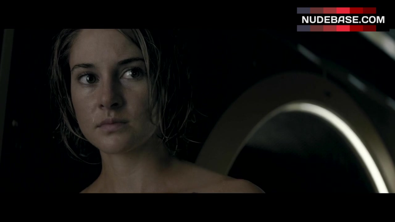 Shailene Woodley Ass Scene – Allegiant (1:50) | NudeBase.com