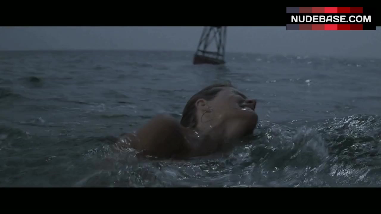 10. Susan Backlinie Swims Full Nude - Jaws.