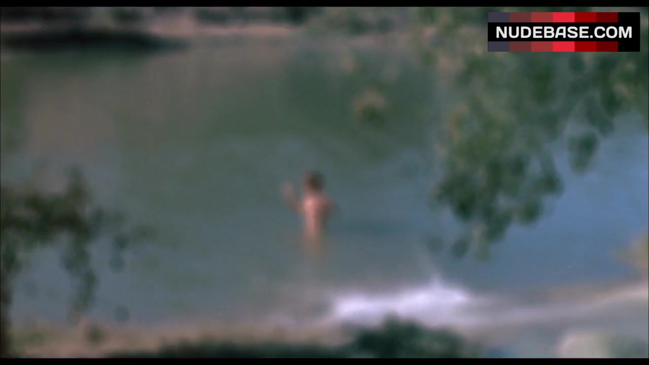 Iesbian Naked Sex Dragonslayer Nude Scenes
