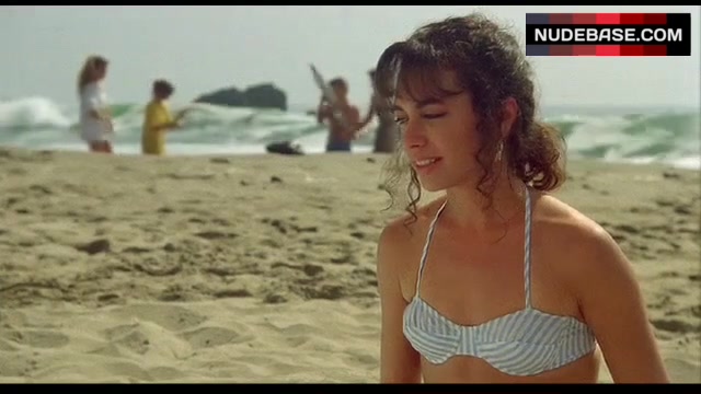 6. Susanna Hoffs Bikini Scene - The Allnighter.