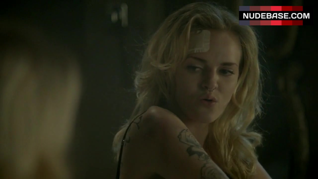 Madeline Brewer Nude Breasts – Hemlock Grove (0:31) | NudeBase.com