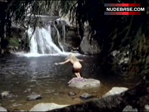 Marley Shelton Naked Butt Hercules In The Underworld