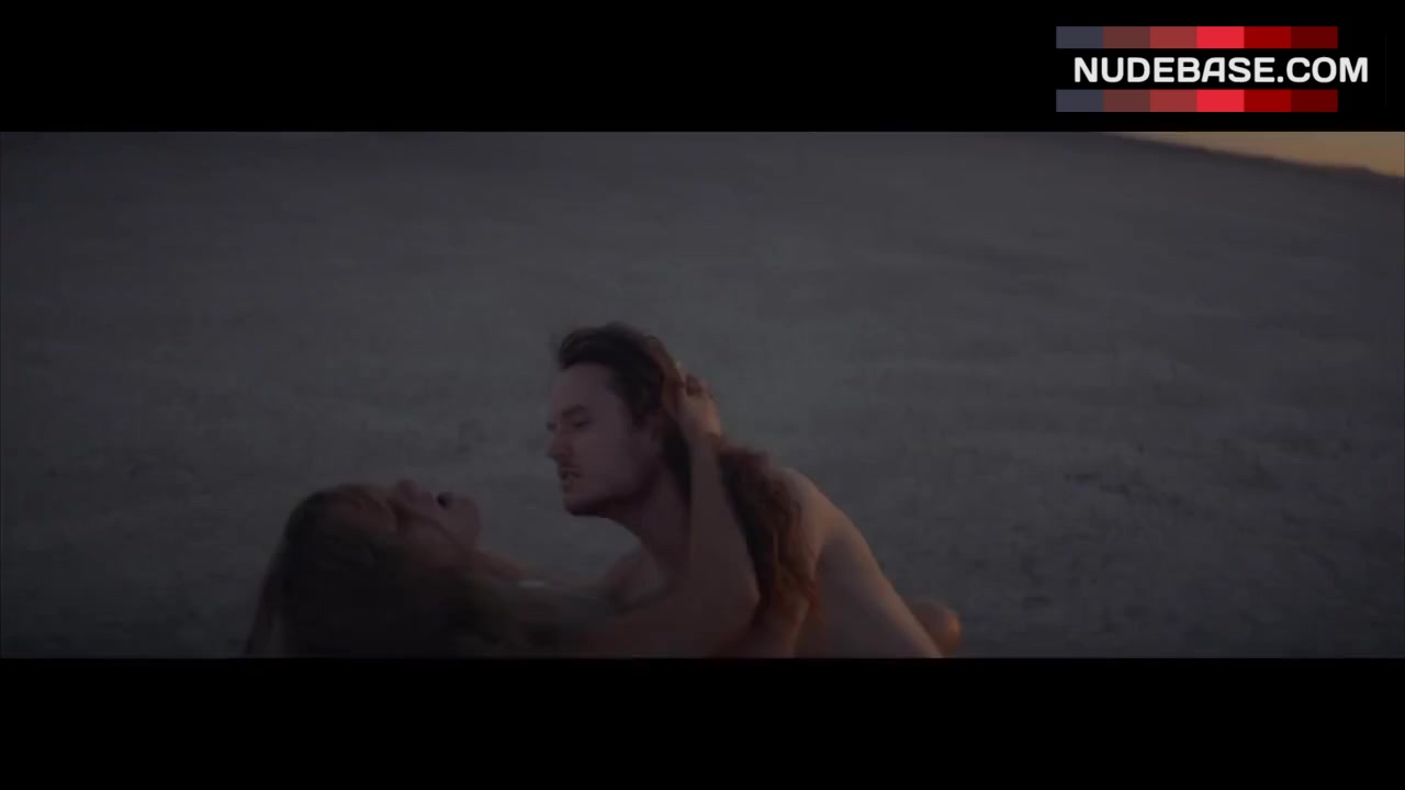 Tove Lo Erotic Scene – Fairy Dust (0:26) | NudeBase.com