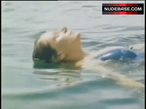 1. Wendy Hughes Topless in Underwater - Flash Fire. 