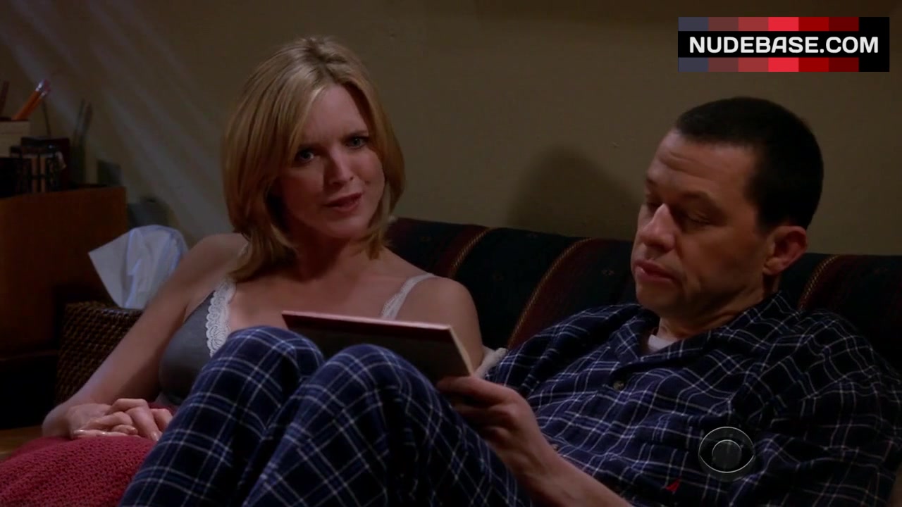 7. Courtney Thorne-Smith Sexy Scene - Two And A Half Men.