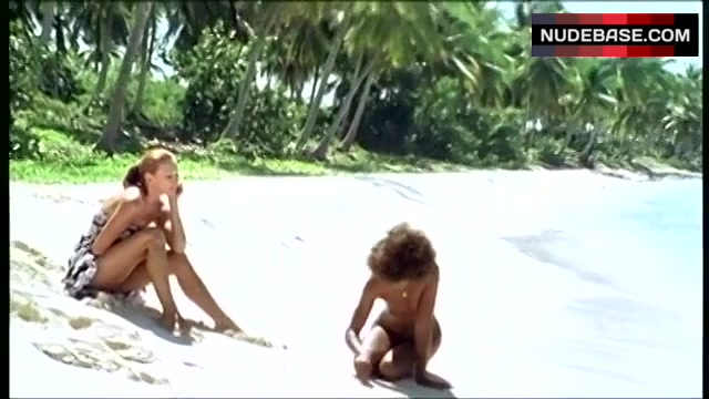 Lucia Ramirez Full Naked on Beach – Voodoo Baby (1:08) | NudeBase.com