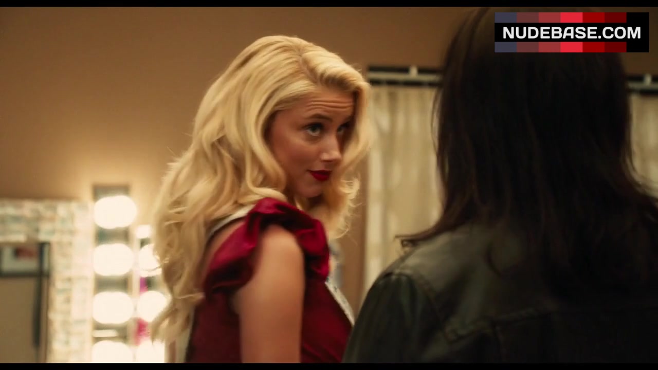 Amber Heard Cleavage – Machete Kills (3:09) | NudeBase.com