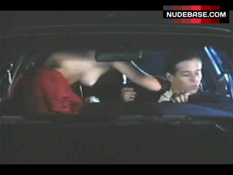 9. Maureen Flannigan Flashed Nude Tit in Car - Teenage Bonnie And Klepto Cl...